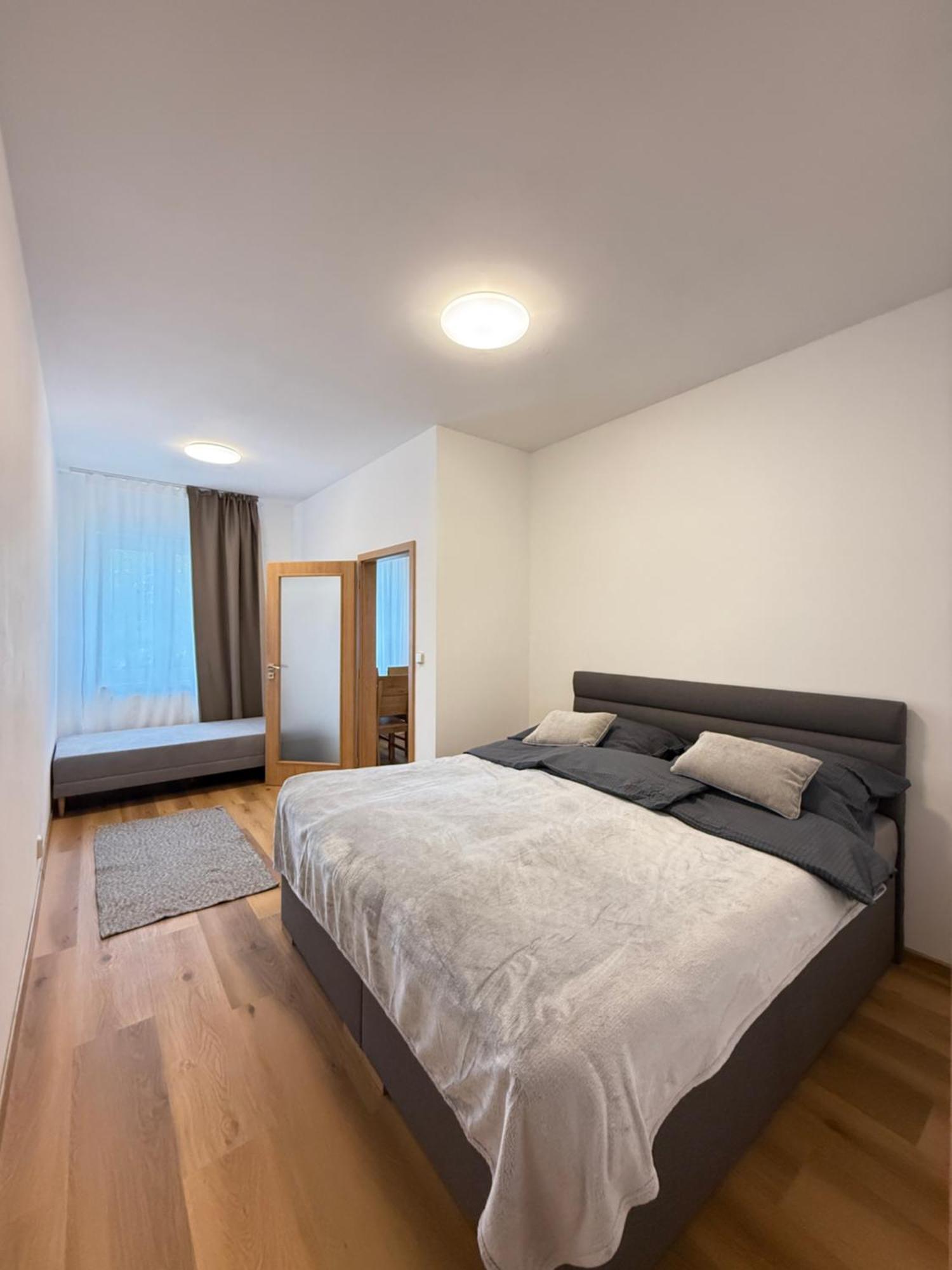 Riverside Apartment Praha Exterior foto