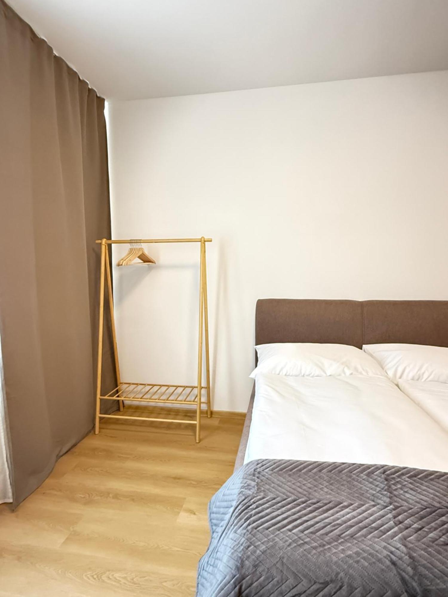 Riverside Apartment Praha Exterior foto